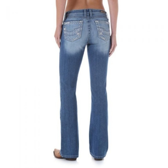 Wrangler Denim - Wrangler Rock 47 Low Rise Boot Cut Jeans 26x34